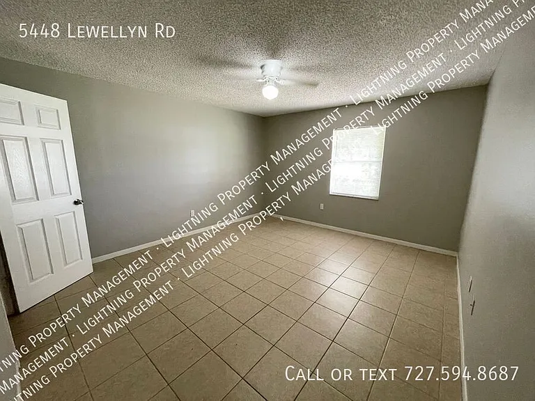 5448 Lewellyn Rd — Photo 9