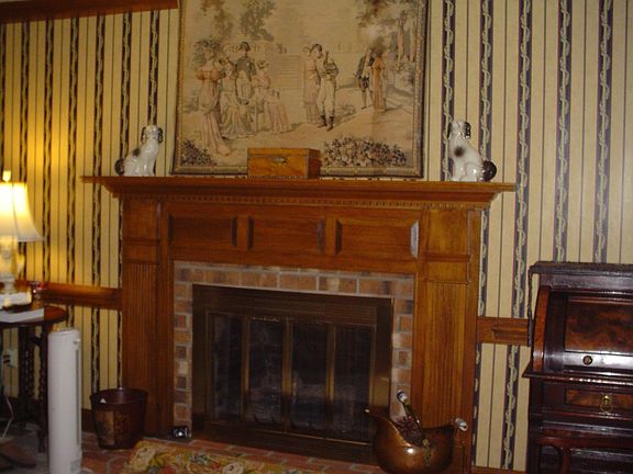 Great room w/fireplace