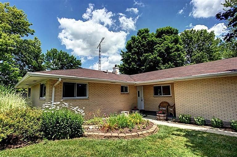 1st image of 4621 Carol Dr