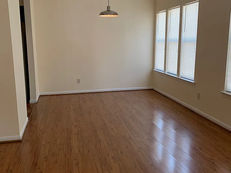3115 Tom Green St #204 — Photo 3
