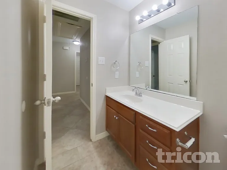 715 Pequin Rd — Photo 14