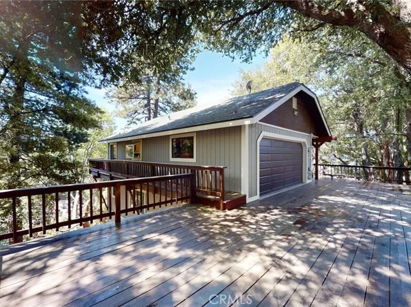 1034 Chillon Dr, Crestline, CA 92325