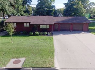 5321 Urbandale Ave, Des Moines, IA 50310