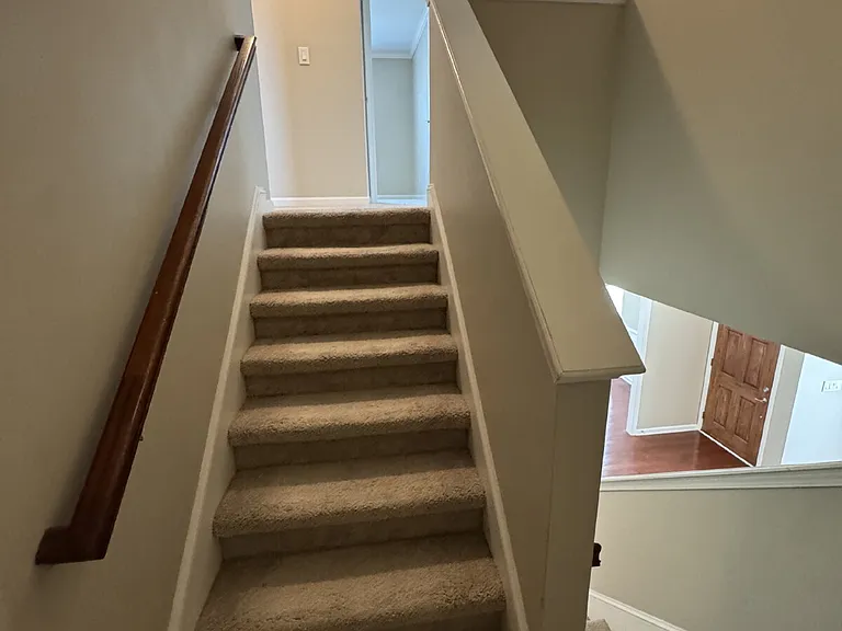 186 Whitman Aly — Photo 16