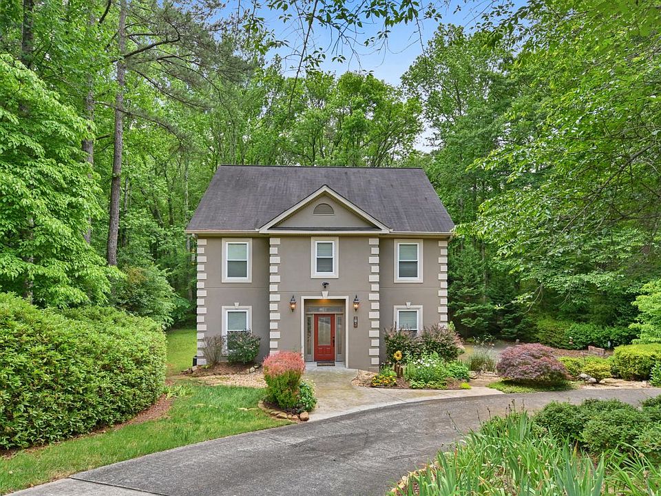 1st image of 3845 Lakeshore Dr NE