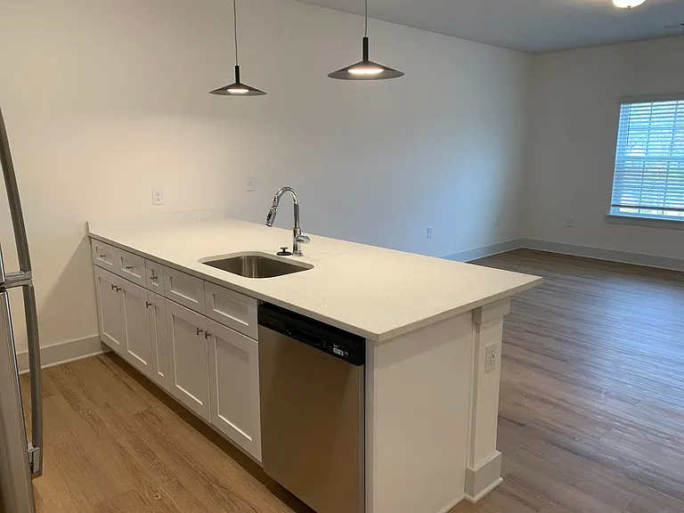 3515-204 Markland Dr — Photo 3