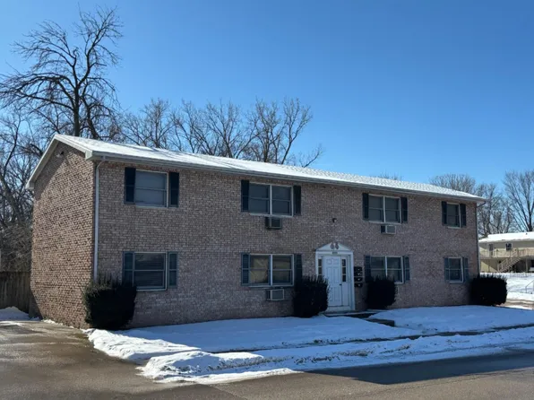 3660 Hillcrest Rd, Dubuque, IA