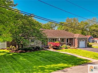 14 Taylor Dr, New Brunswick, NJ 08901