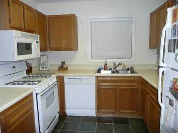 5th image of 1502 Country Park Dr