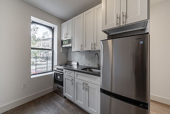 1st image of 2025 Regent Pl APT C9