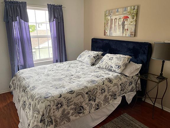 5th image of 1165 Stanford St #4