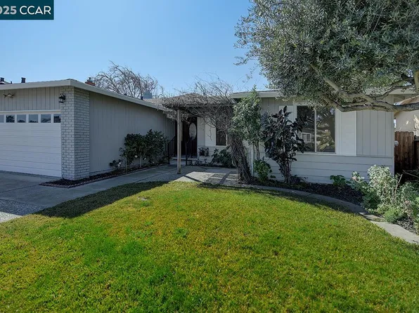 108 E Lake Dr, Antioch, CA 94509