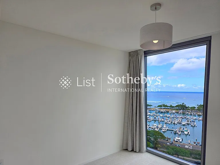 1000 Auahi St #1701 — Photo 12