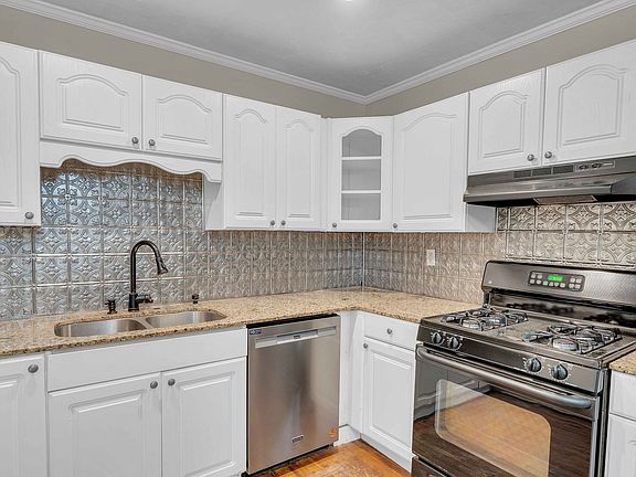 5th image of 4676 S Rockford Ave