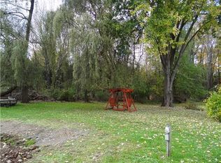 995 Mayflower Dr, Macedon, NY 14502