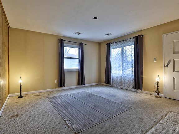 3rd image of 3396 Deshler Dr