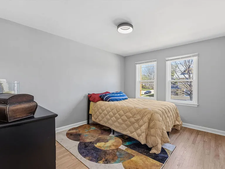 4901 Farnam St — Photo 12