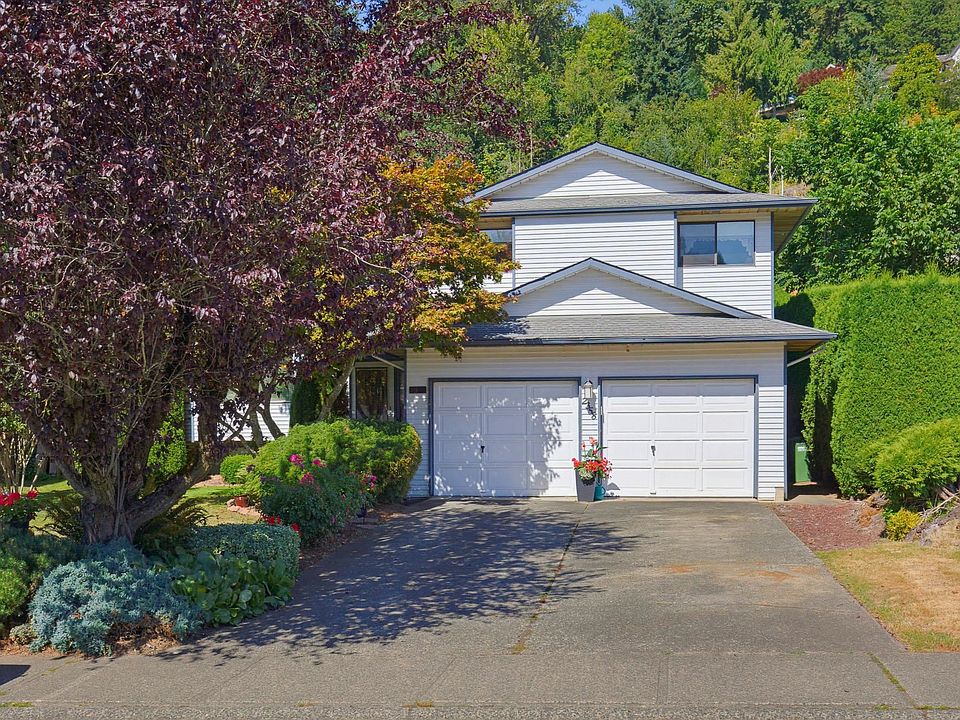 1st image of 2358 Cameron Cres