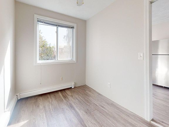 3rd image of 161 Bennington St #3
