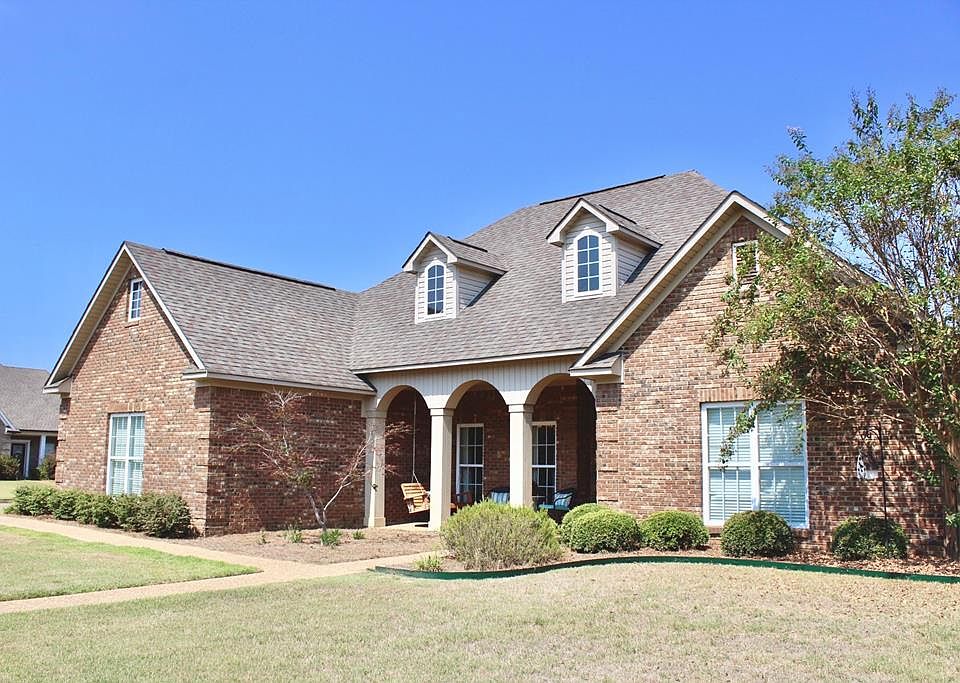 1st image of 1029 Scarlett Dr