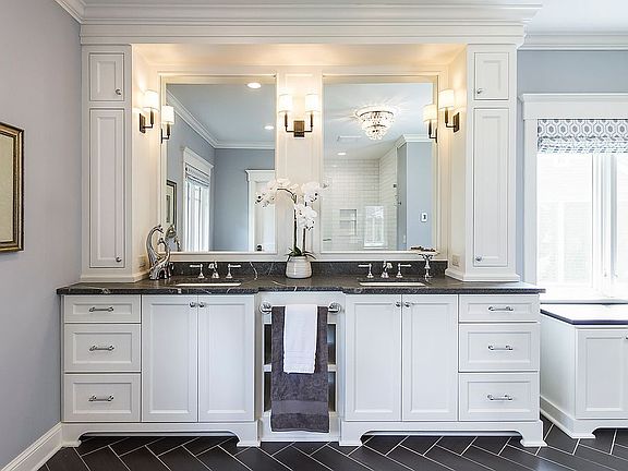 Spa-like Master Bath!