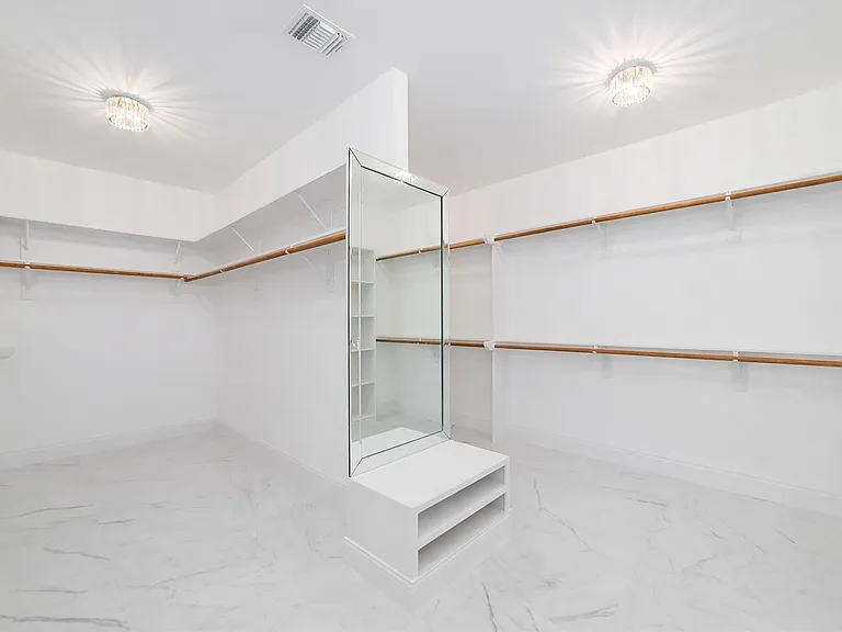 3505 Parkside Dr — Photo 17