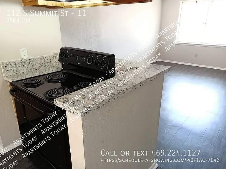 112 S Summit St #11 — Photo 2