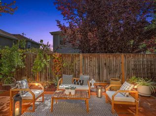 701 Falling Star Dr, Martinez, CA 94553