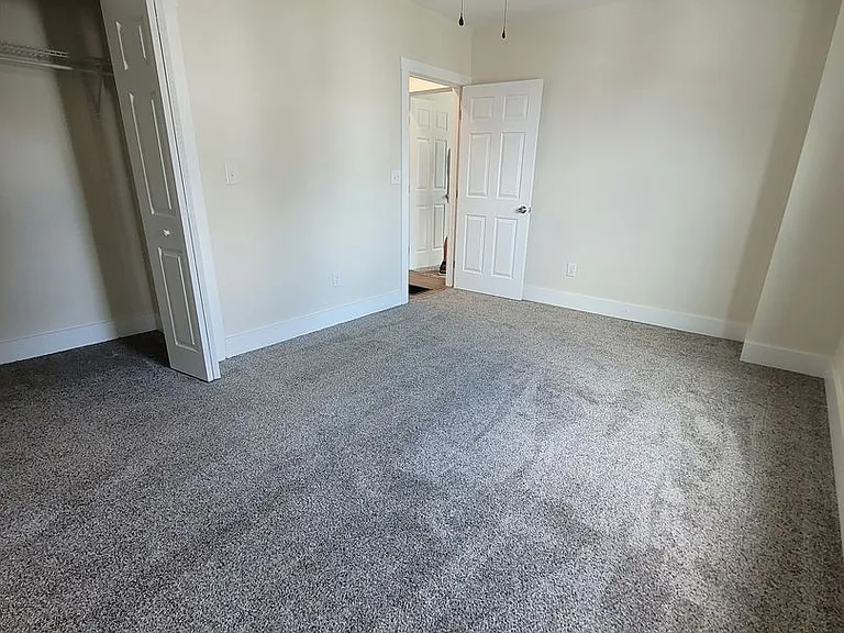 21 E Maple St — Photo 18