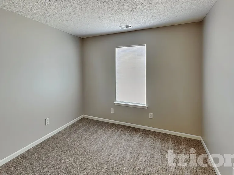 3010 Great Falls Dr — Photo 12
