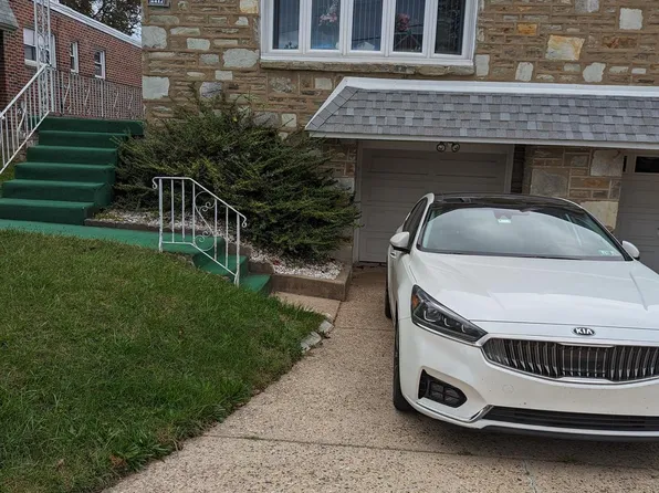 2217 Napfle St, Philadelphia, PA 19152