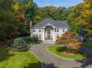 10 Taunton Hill Road, Newtown, CT 06470