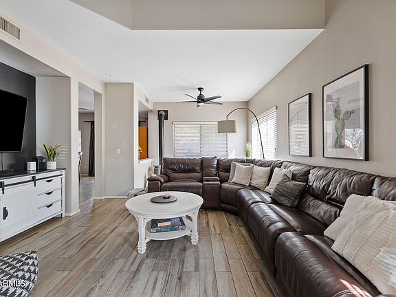 2nd image of 3216 W WALDEN Court