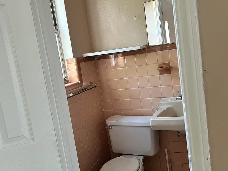 5100 S Pine Ave #105 — Photo 5