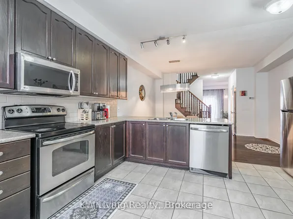 6625 Falconer Dr #25, Mississauga, ON L5N 0C7
