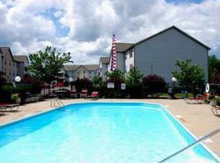727 Hidden Bridge Ln, Blacklick, OH 43004