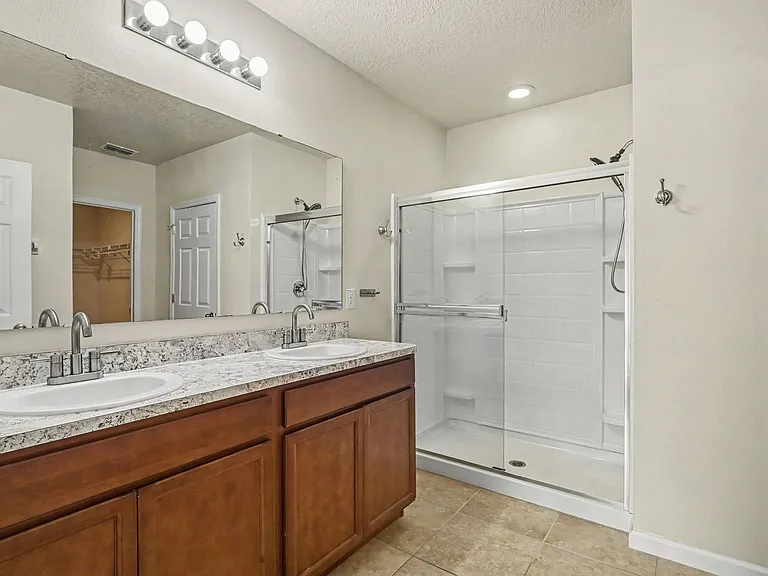 2650 Falcon Ln — Photo 9