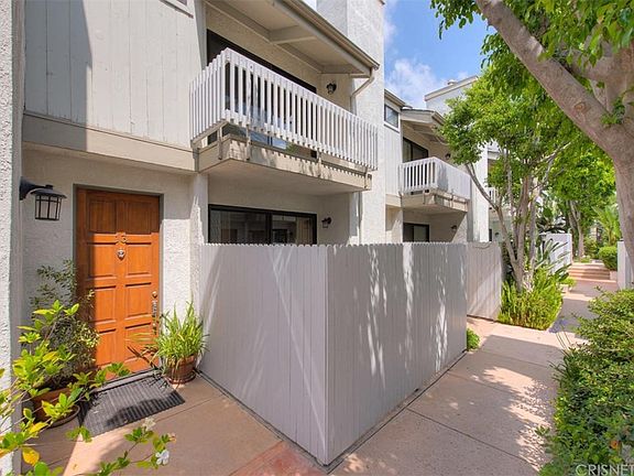 3rd image of 14348 Riverside Dr Unit 13