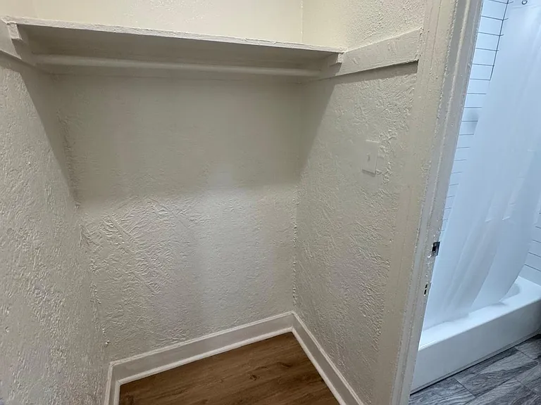 542 N Alexandria Ave #206 — Photo 6