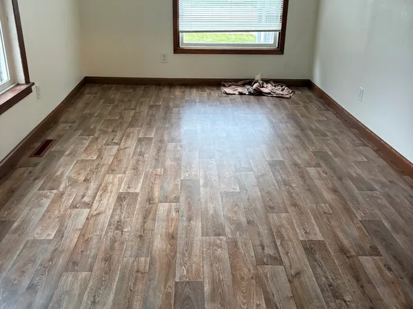 1806 Superior Ave, Tomah, WI 54660