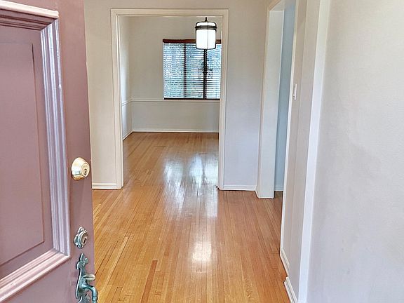 3rd image of 8415 1/2 Fountain Ave