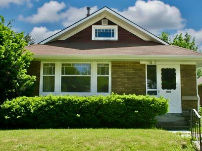 708 W 6th St, Cedar Falls, IA, 50613