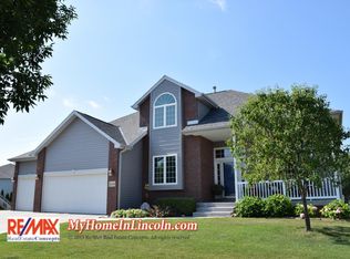 6549 Blackstone Rd, Lincoln, NE 68526