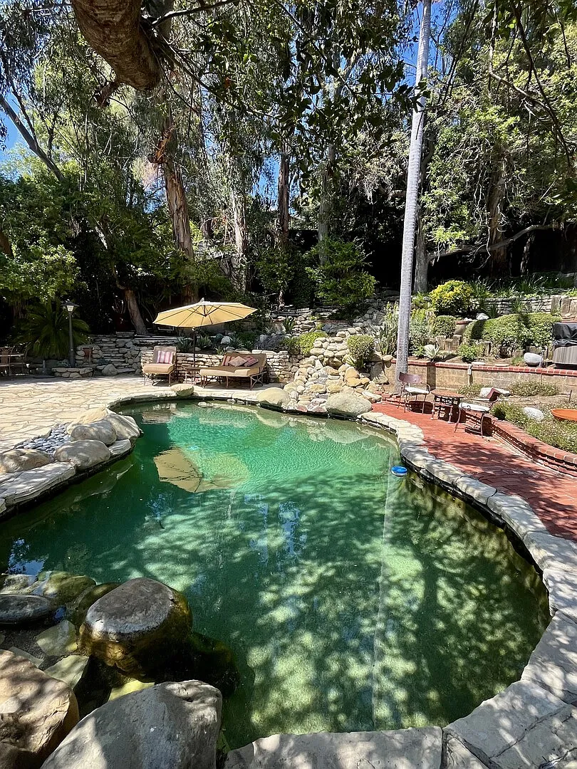 Stunning & Serene Los Angeles 3BR — Photo 1