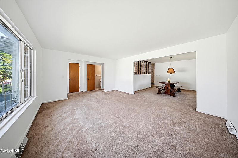 4th image of 216 Krumkill Road