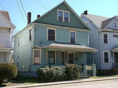 303 Wilson Ave photo 1