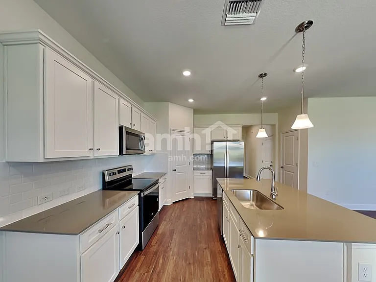 14620 Cedar Mill Dr — Photo 4