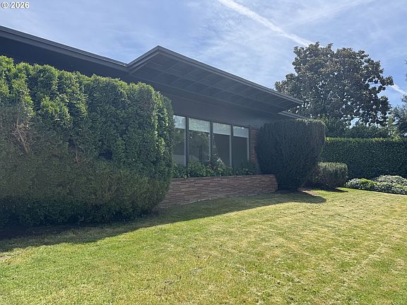 5th image of 125 Farview Dr