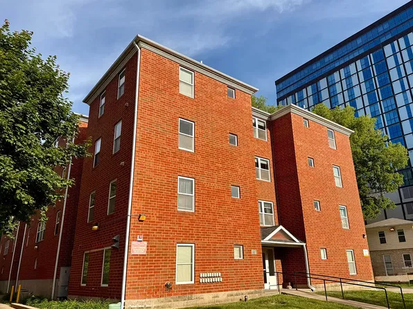 517 S Linn St, Iowa City, IA
