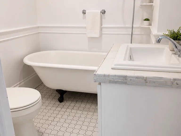 2427 Agricola St — Photo 10